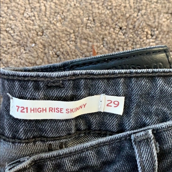 Levi’s 721 High Rise Skinny jeans - Picture 2 of 5